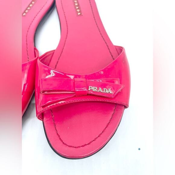 Prada Fuschia Pink Patent Leather Logo Bow Slide Sandal flat EU 39 - Picture 4 of 9